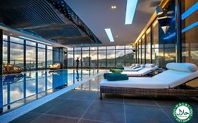 Delasea Ha Long Hotel - Modern Bayview Escape